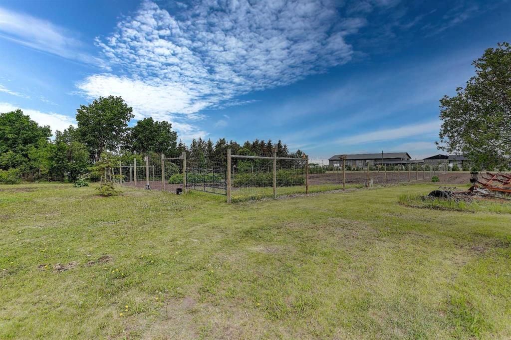 710 8th Avenue W - Photo 33