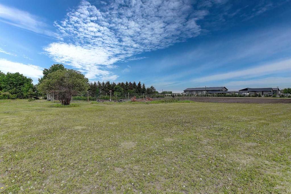 710 8th Avenue W - Photo 36