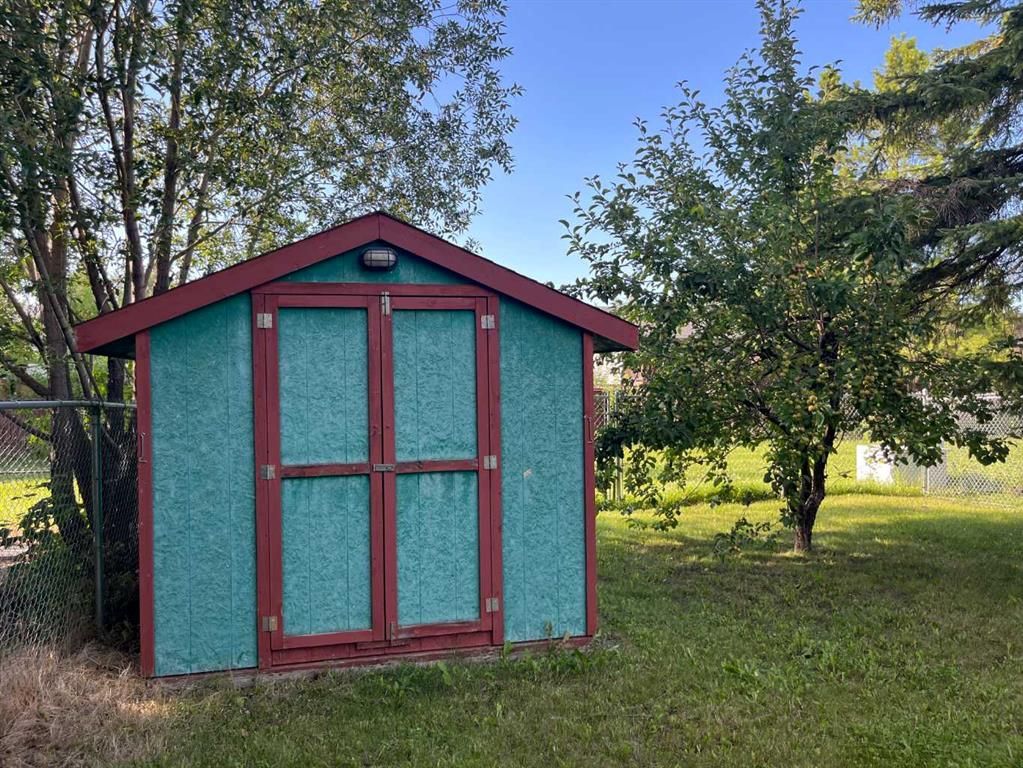 9318 70A Avenue  - Photo 7