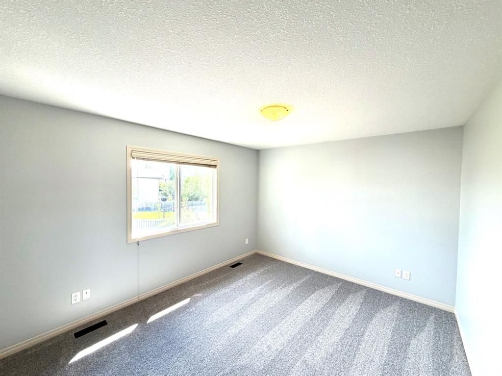 8829 89 Avenue  - Photo 24