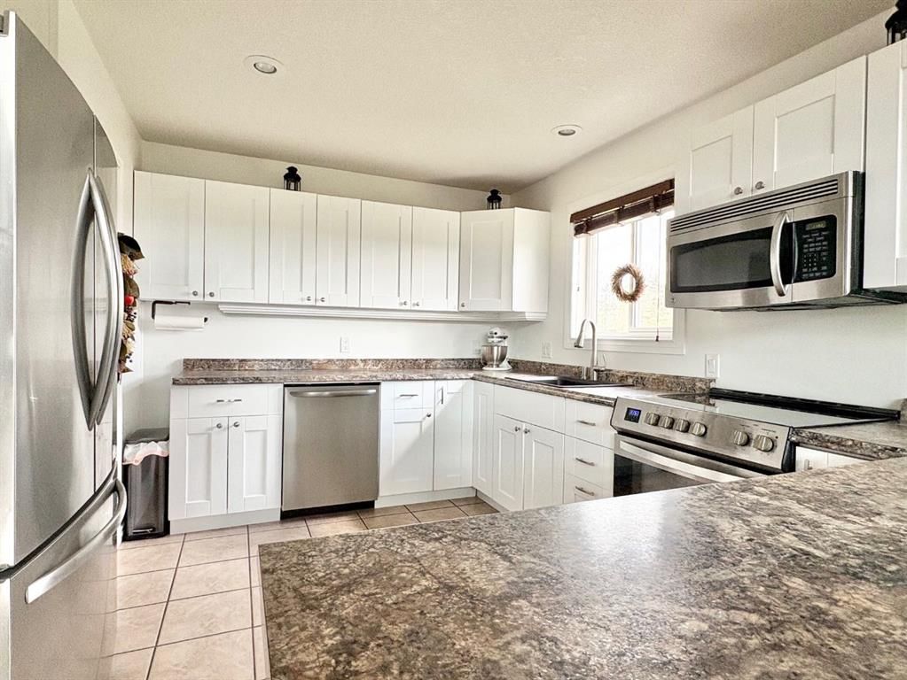 31039 Township Road 734   - Photo 12