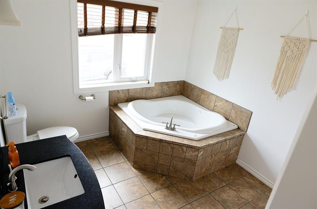 31039 Township Road 734   - Photo 17