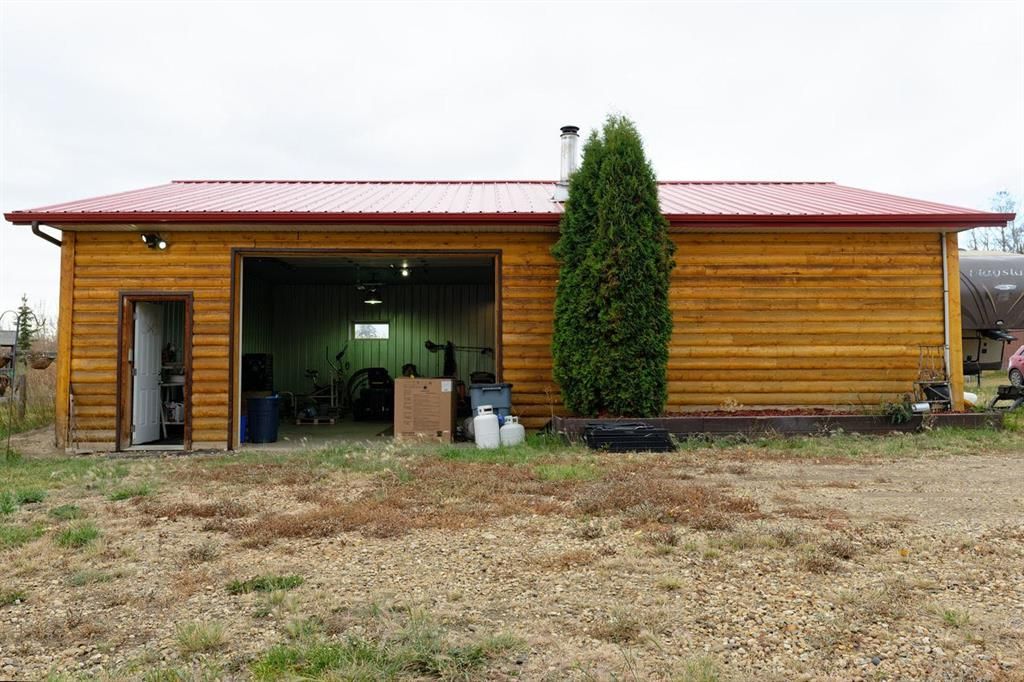 31039 Township Road 734   - Photo 29