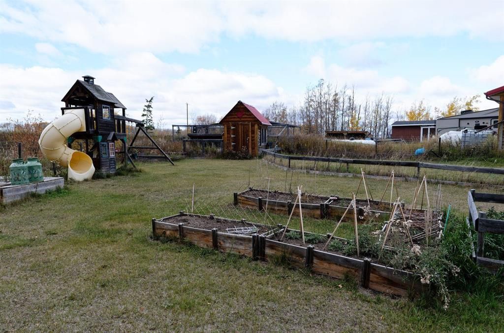 31039 Township Road 734   - Photo 36