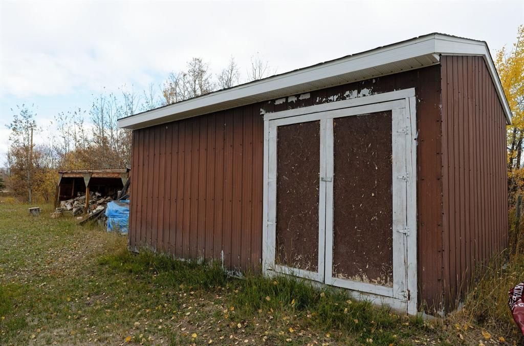 31039 Township Road 734   - Photo 37