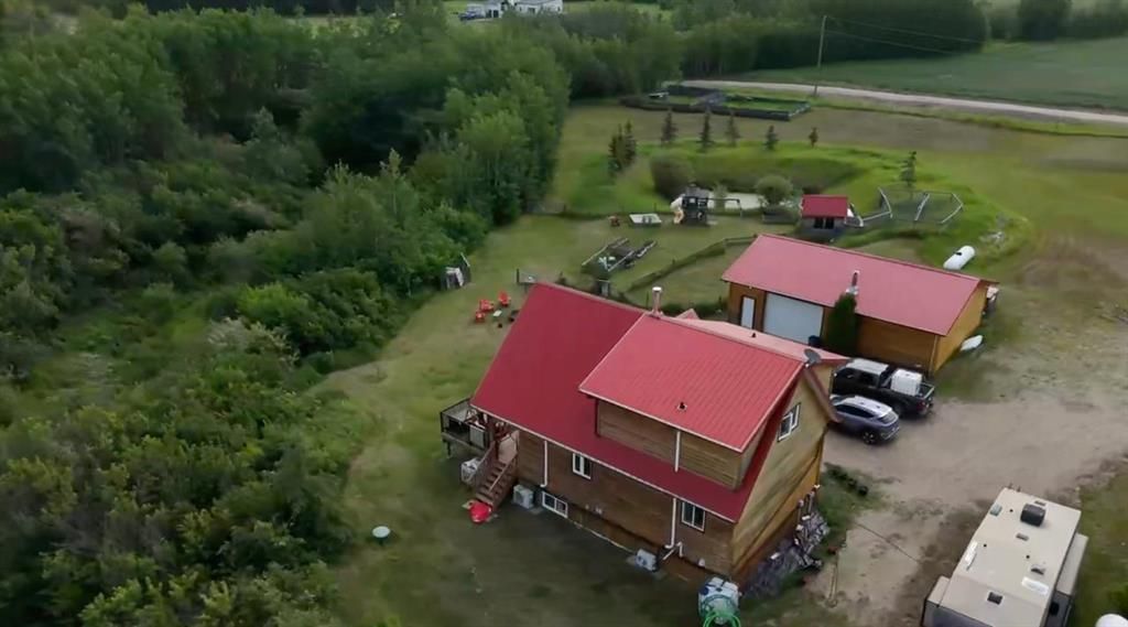 31039 Township Road 734   - Photo 39