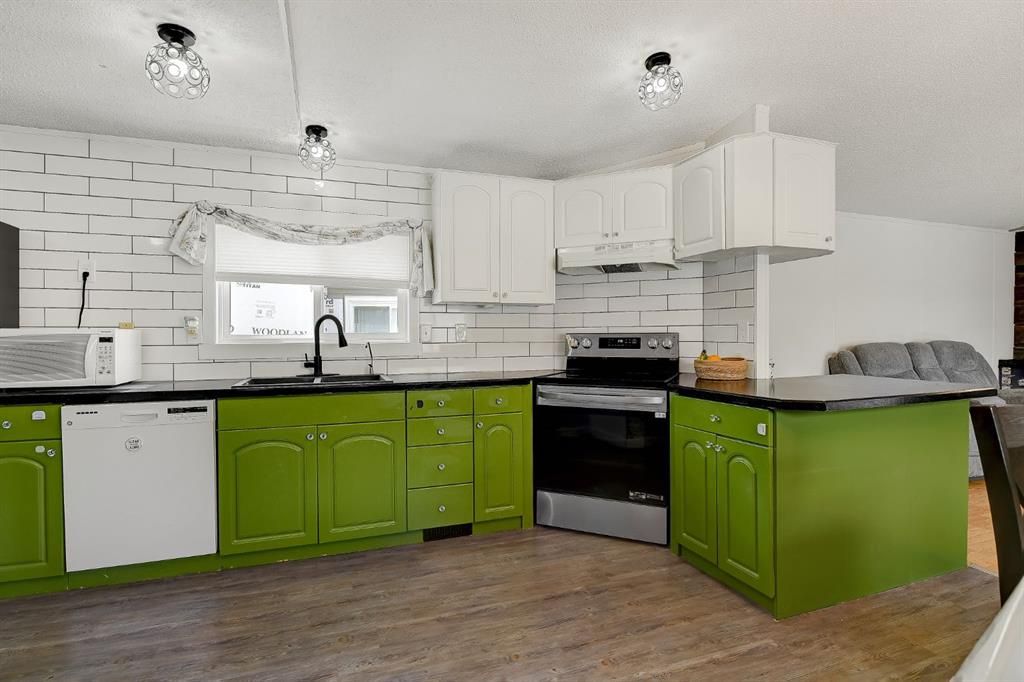 119 Clark Crescent   - Photo 4