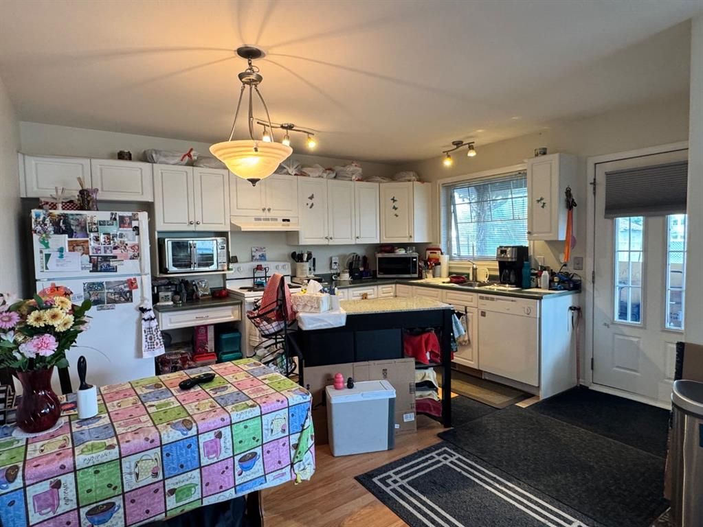 6301 88a Street  - Photo 23