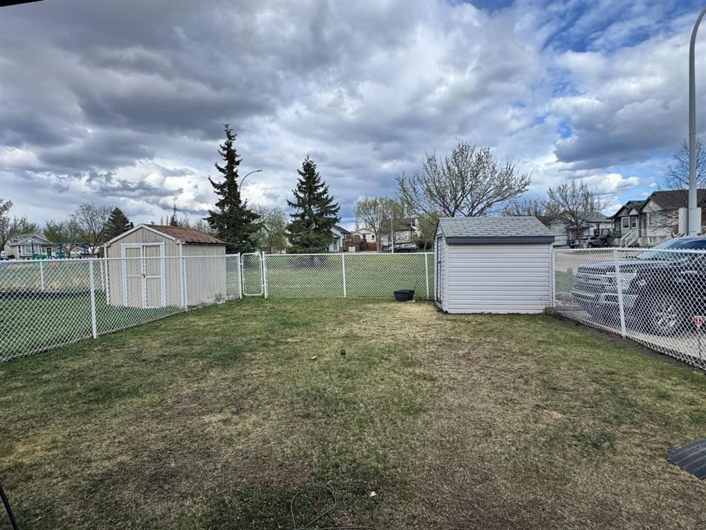 6301 88a Street  - Photo 38