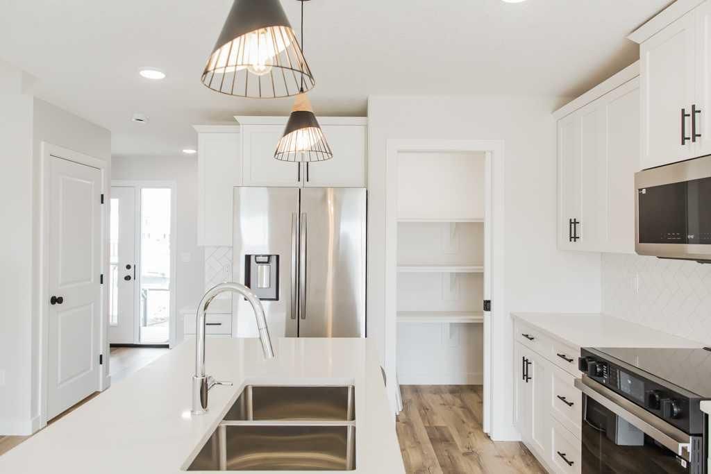 9522 114 Avenue  - Photo 3