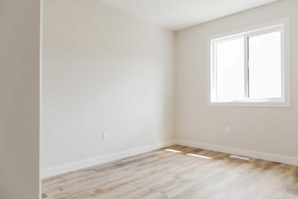 9522 114 Avenue  - Photo 38