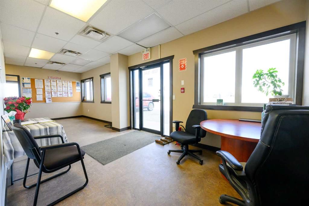 10709 79 Avenue  - Photo 11