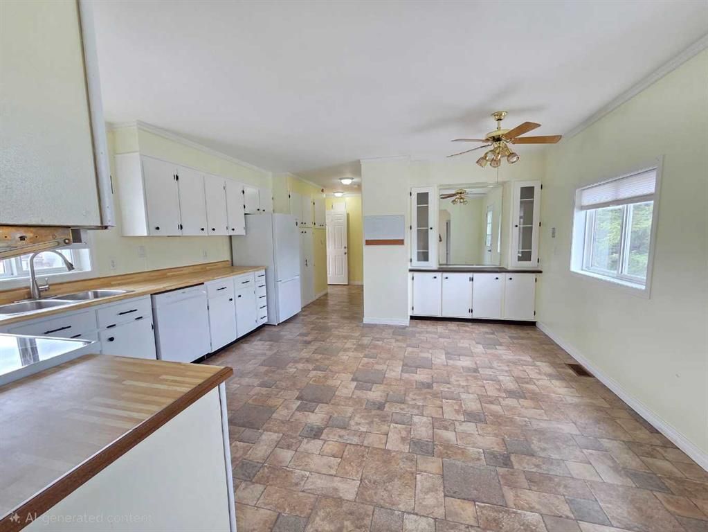 10215 99 Avenue  - Photo 16