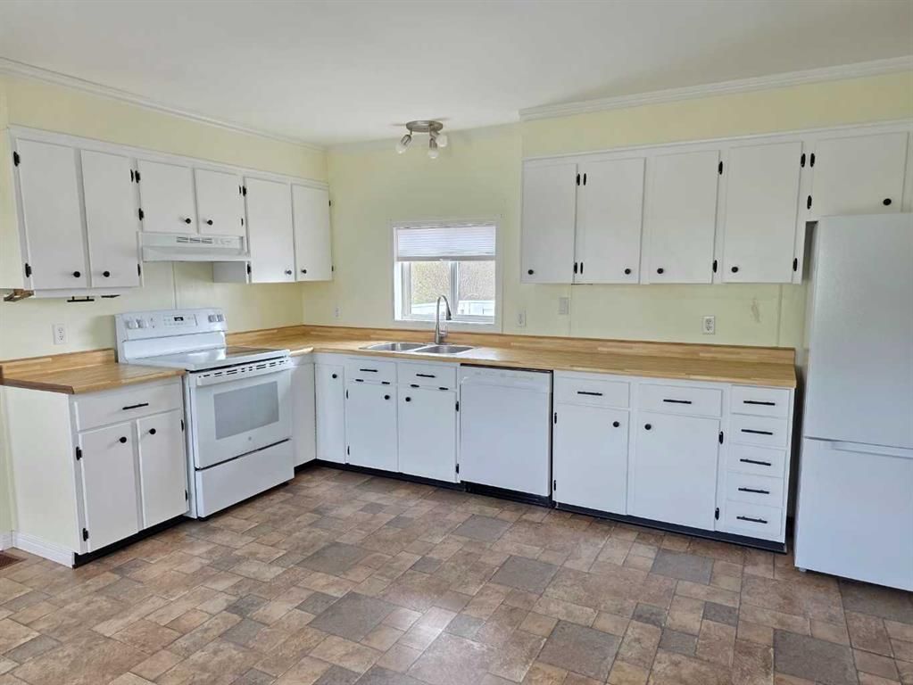 10215 99 Avenue  - Photo 20
