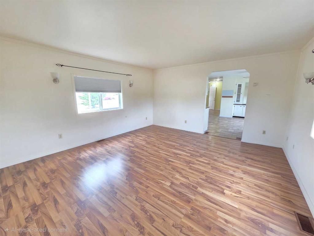 10215 99 Avenue  - Photo 23