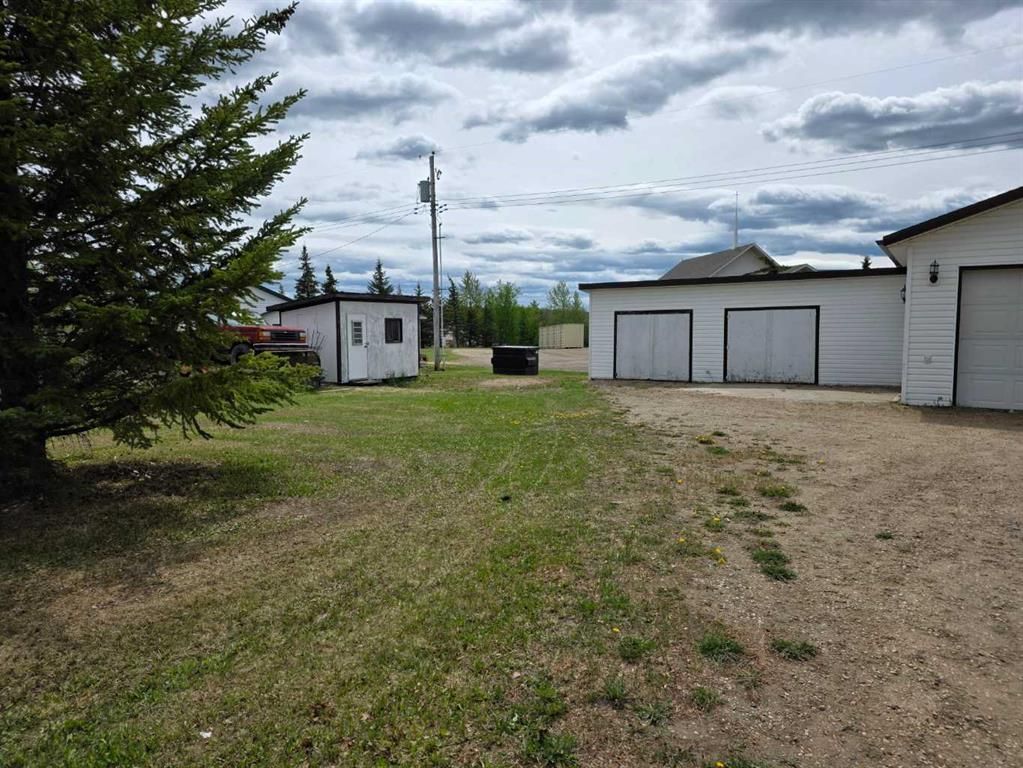 10215 99 Avenue  - Photo 4