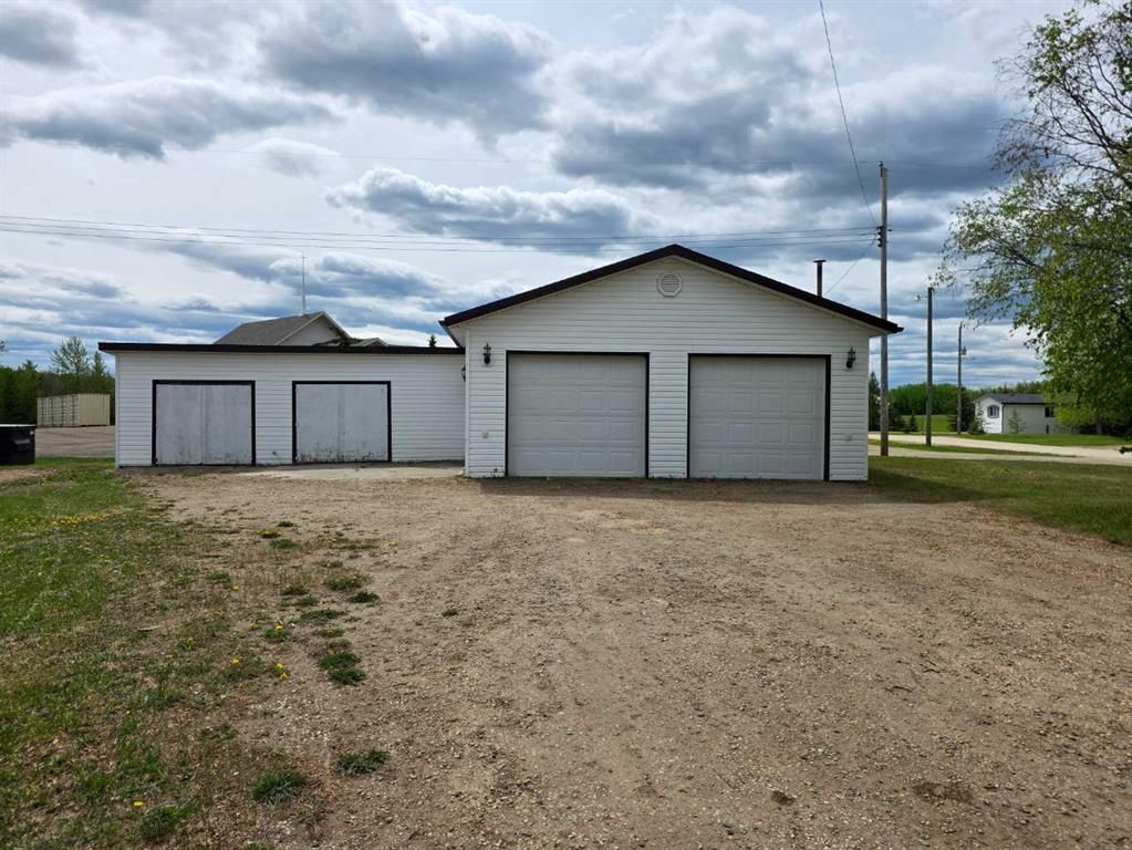 10215 99 Avenue  - Photo 5