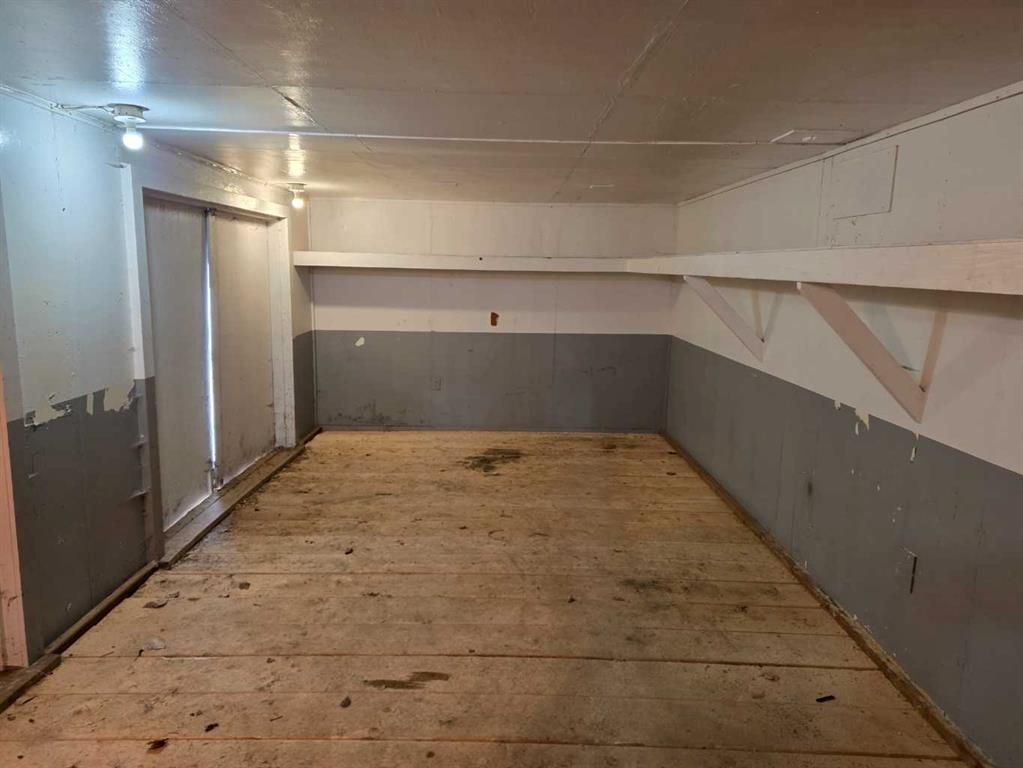 10215 99 Avenue  - Photo 9