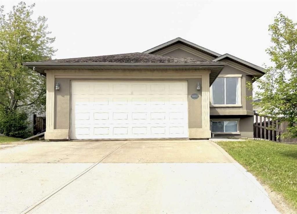 8821 113 Avenue  - Photo 1
