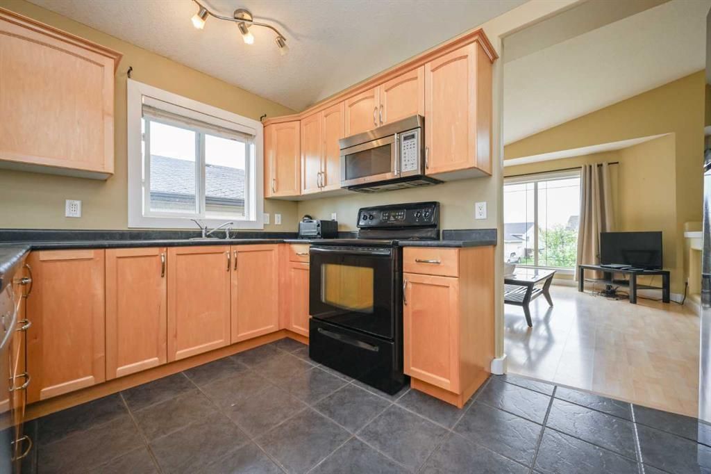 8821 113 Avenue  - Photo 5