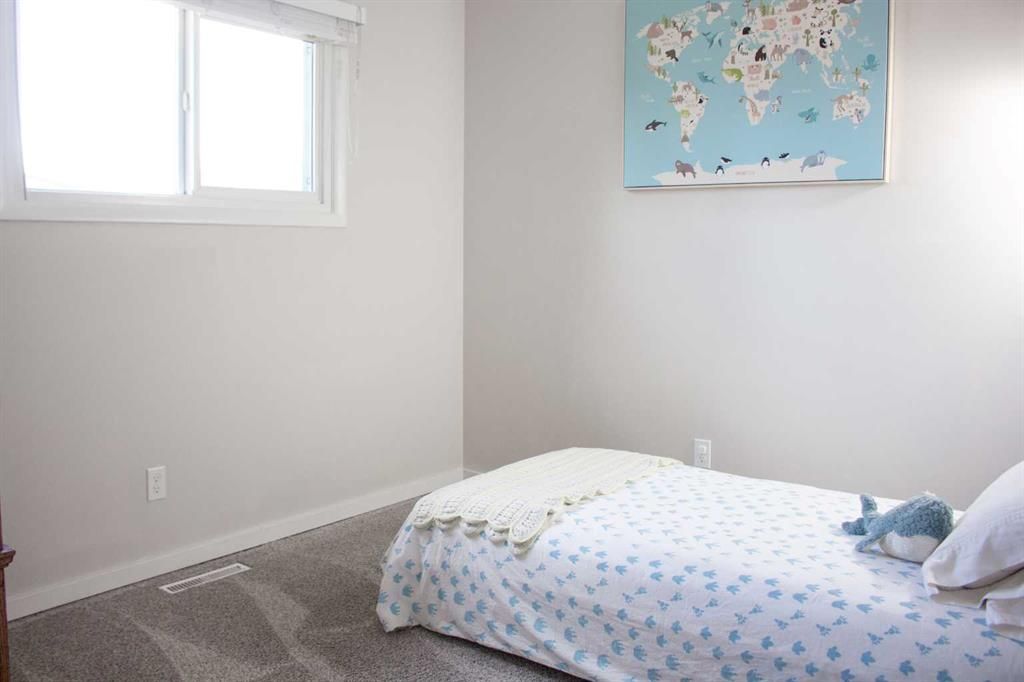 11316 102B Street  - Photo 24