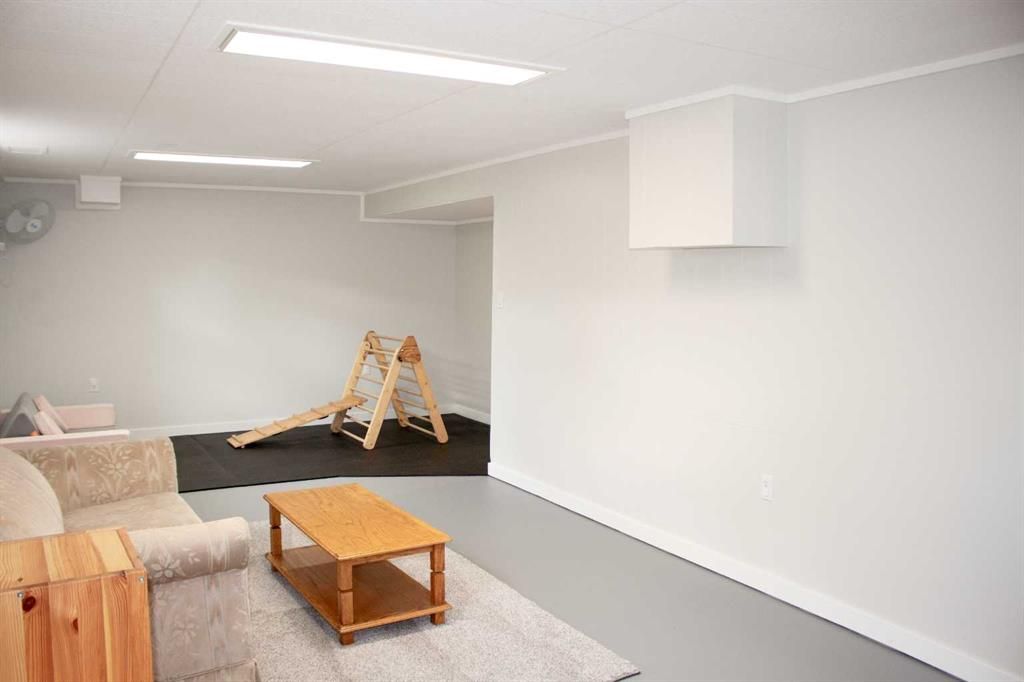 11316 102B Street  - Photo 28