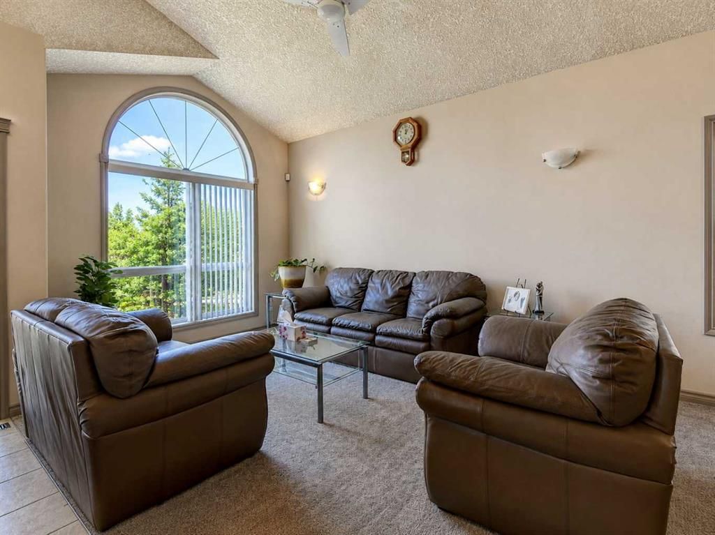12605 Lakeshore Drive  - Photo 16