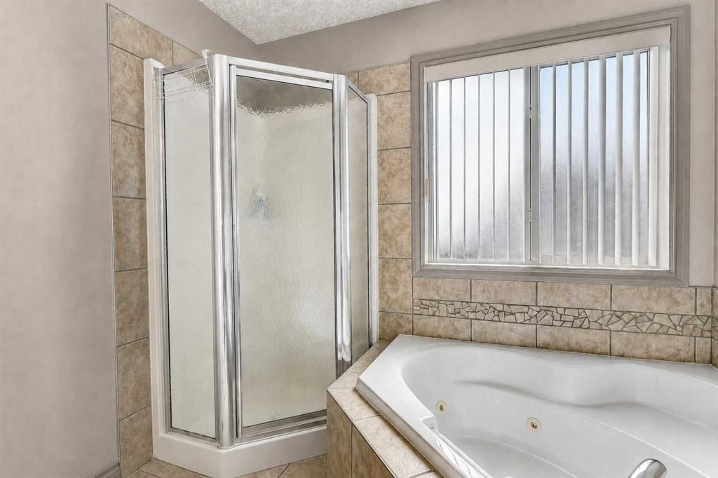 12605 Lakeshore Drive  - Photo 24