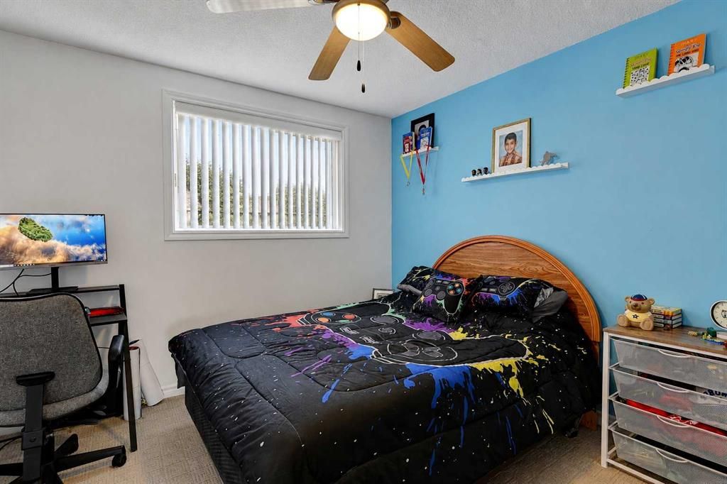 12605 Lakeshore Drive  - Photo 33