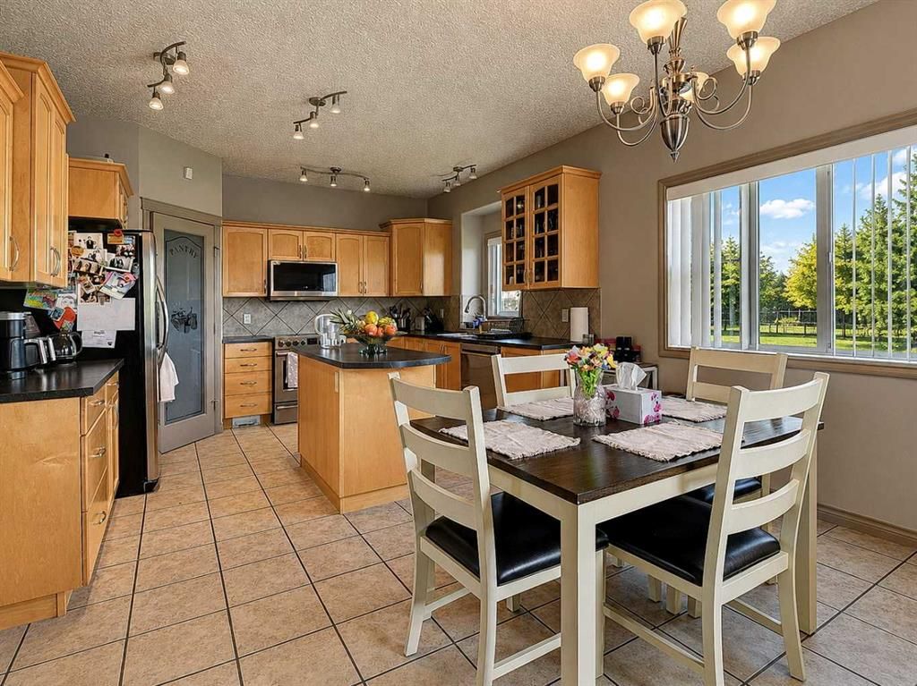 12605 Lakeshore Drive  - Photo 4