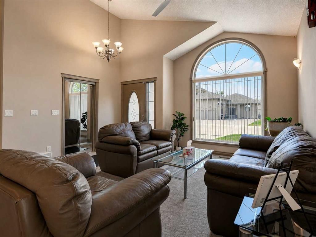 12605 Lakeshore Drive  - Photo 7
