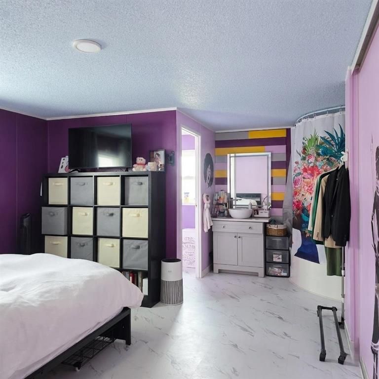 142 Clark Crescent  - Photo 14