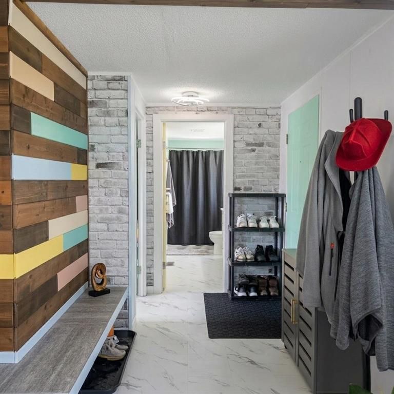 142 Clark Crescent  - Photo 4