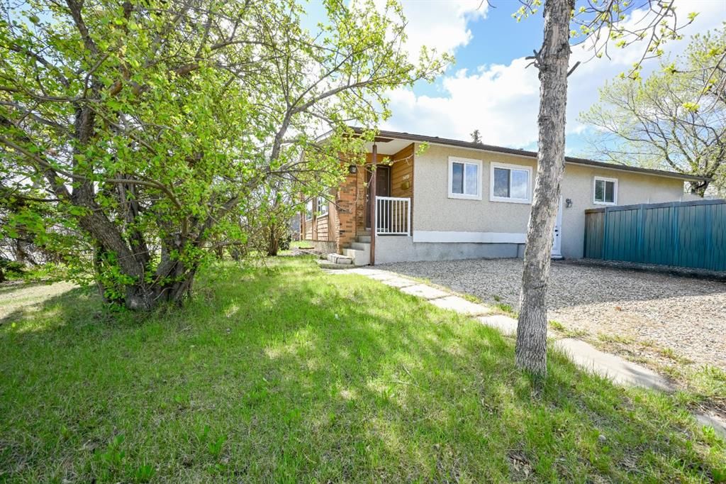 9433 121 Avenue  - Photo 2