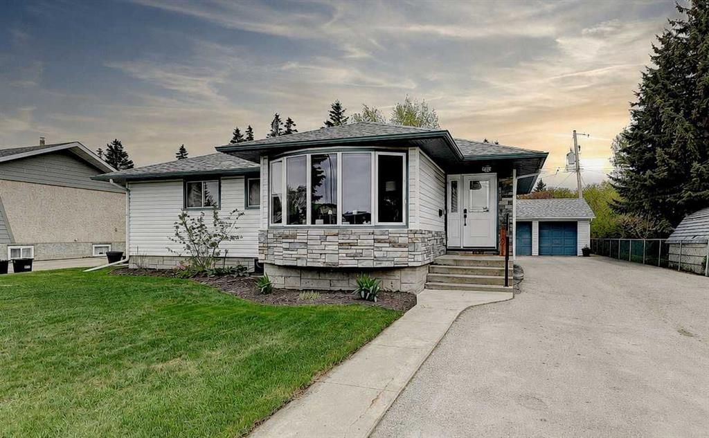 10015 89 Avenue  - Photo 3