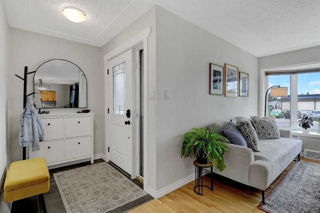 10015 89 Avenue  - Photo 5