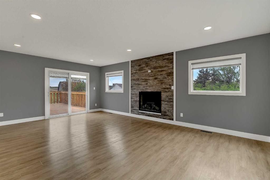 730049 Range Road 51   - Photo 16