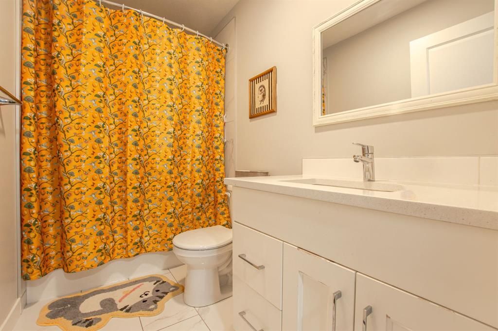 8841 85A Avenue  - Photo 20