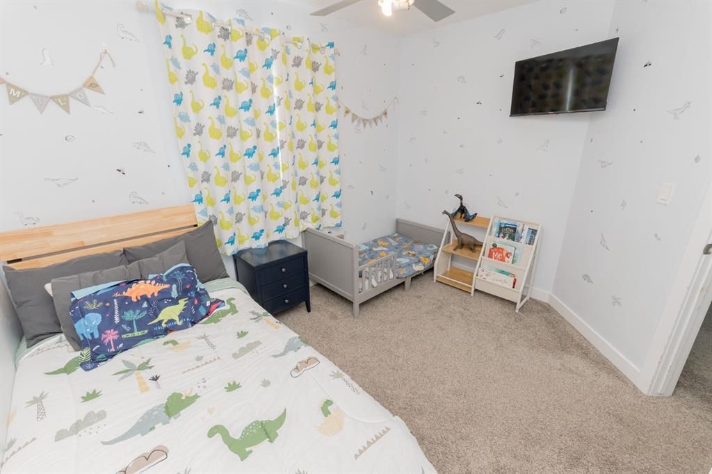 8841 85A Avenue  - Photo 24