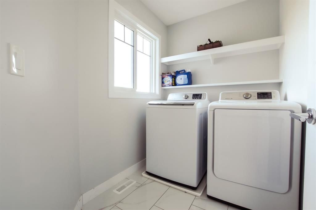 8841 85A Avenue  - Photo 26
