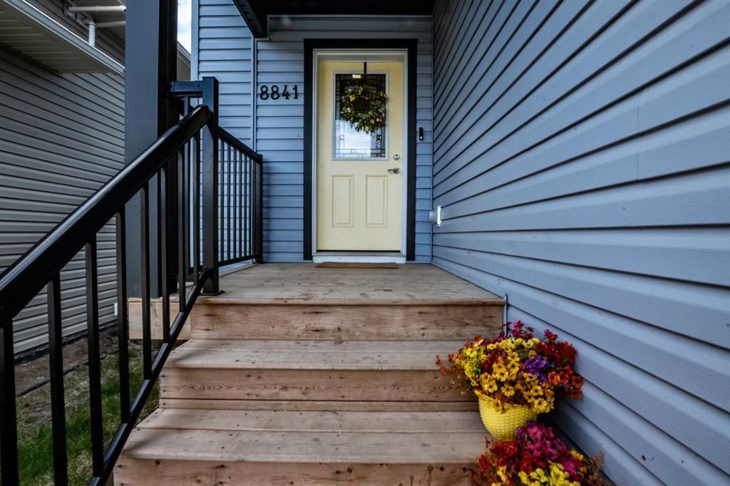 8841 85A Avenue  - Photo 3