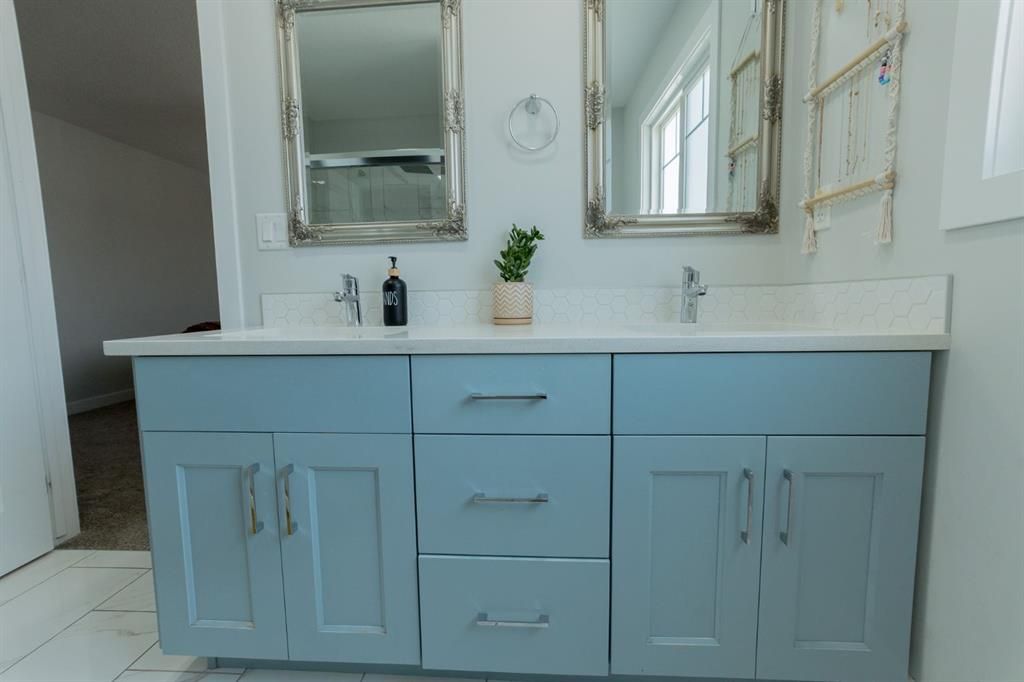 8841 85A Avenue  - Photo 31