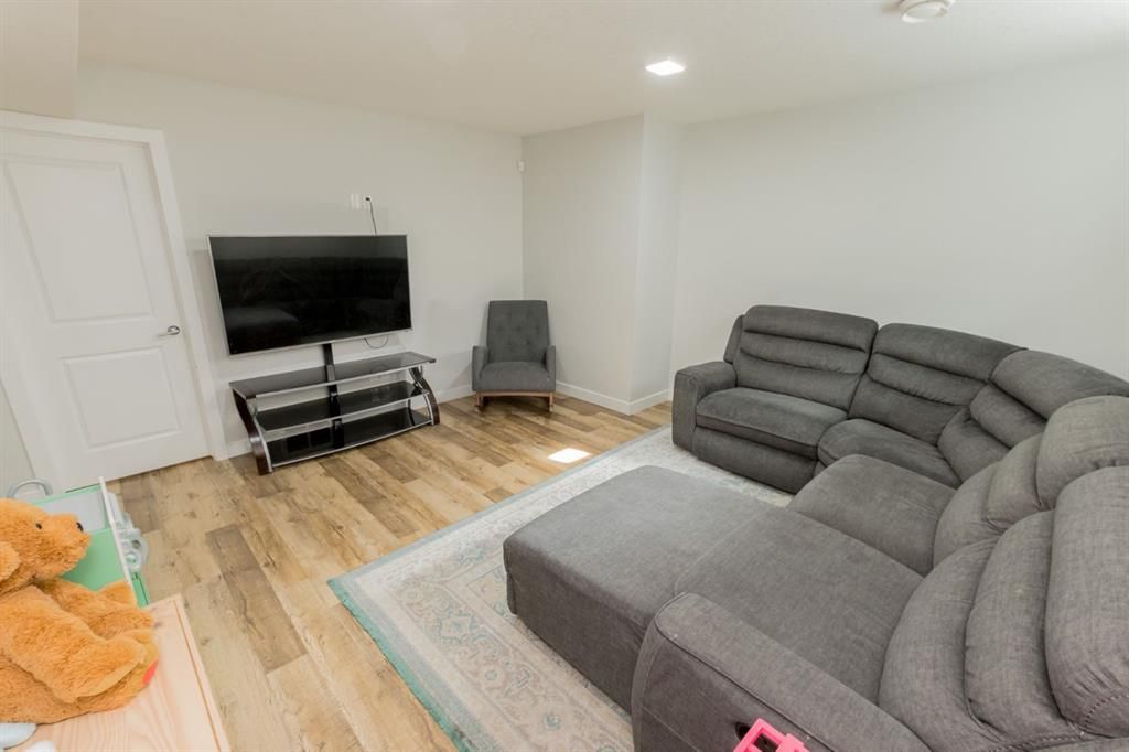 8841 85A Avenue  - Photo 34