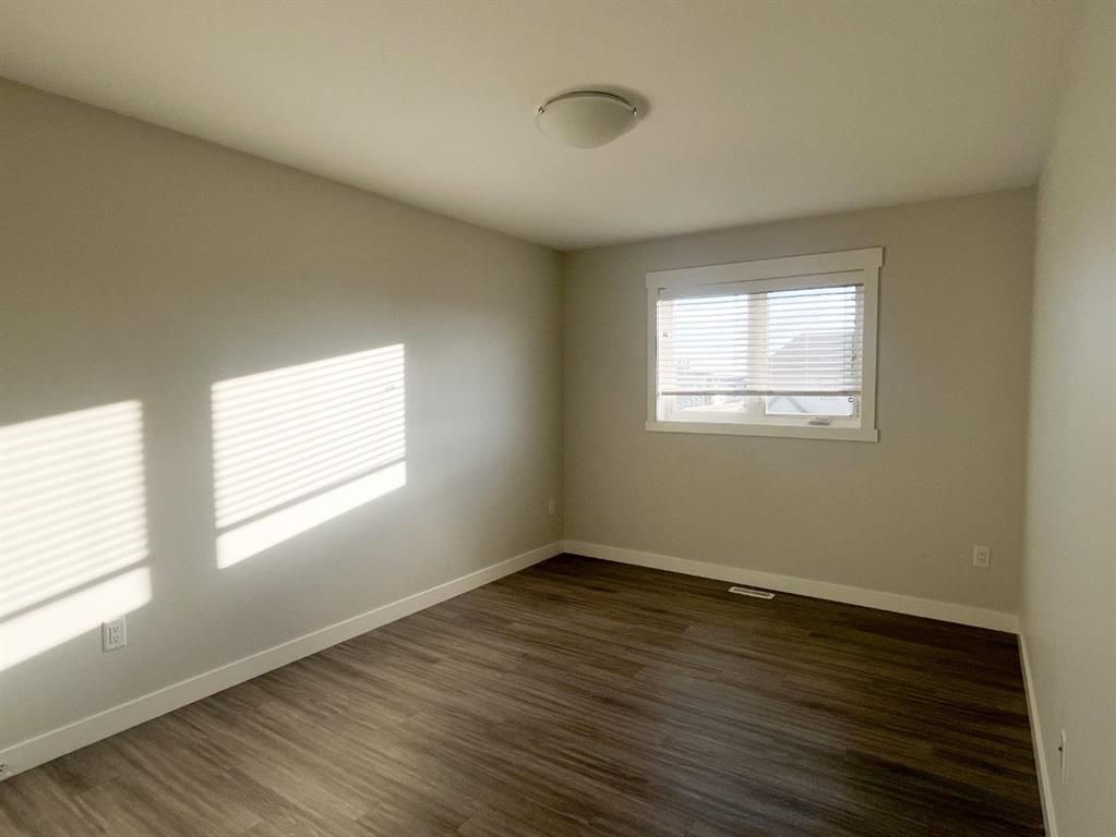 9521 88 Street  - Photo 25