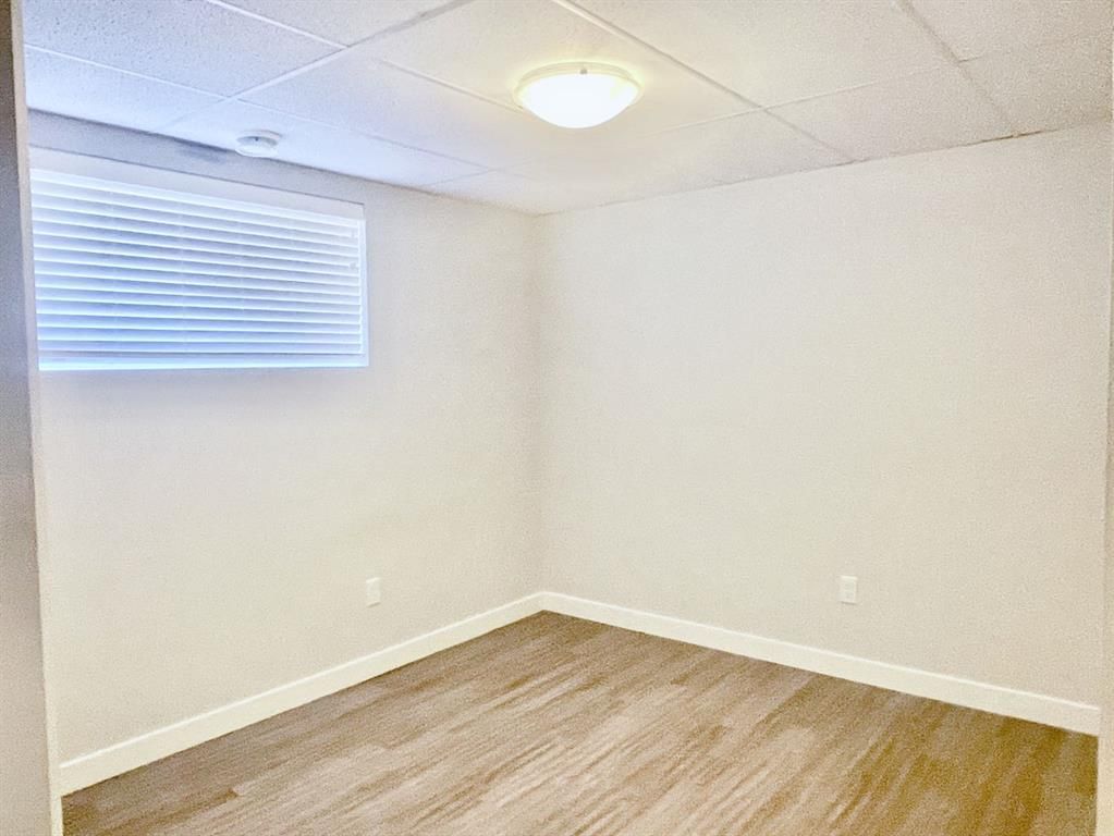 9521 88 Street  - Photo 45