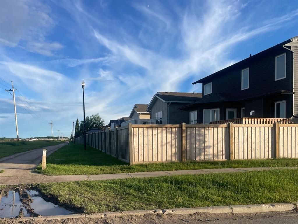 9521 88 Street  - Photo 50