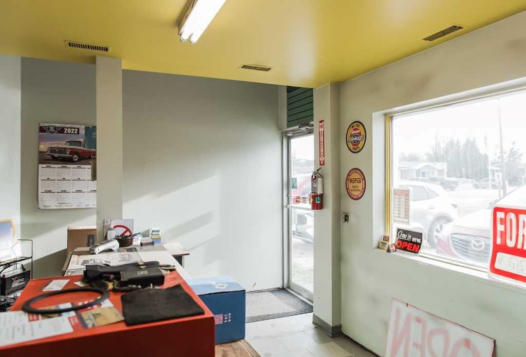 9934 100 Avenue  - Photo 16