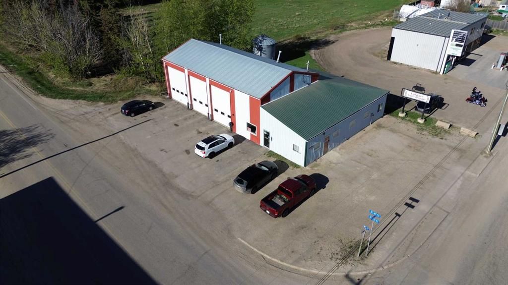 9934 100 Avenue  - Photo 2