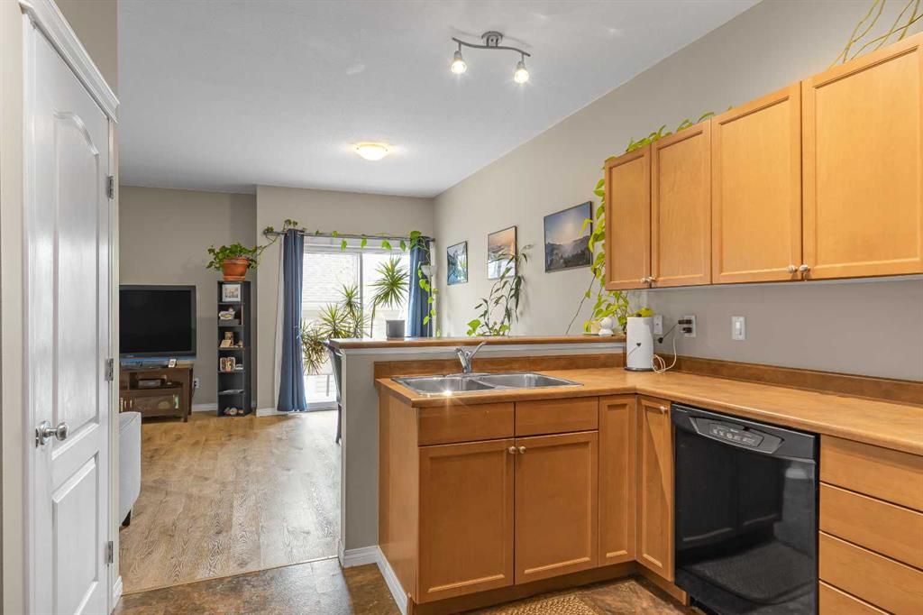 D102, 8640 103 Avenue  - Photo 10