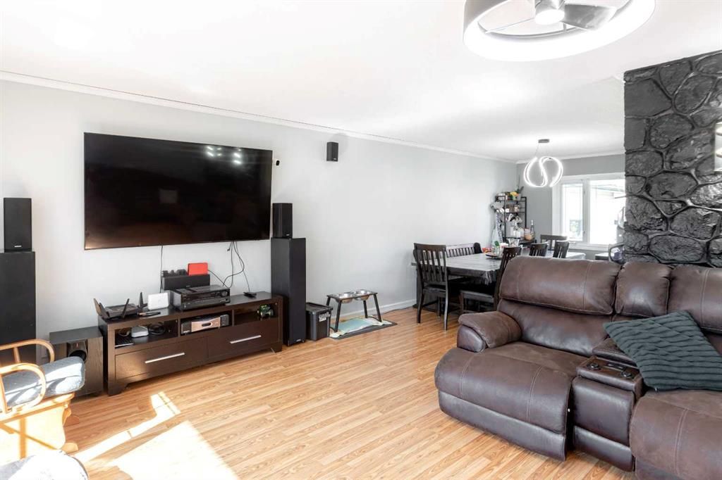 9811 95 Street   - Photo 11